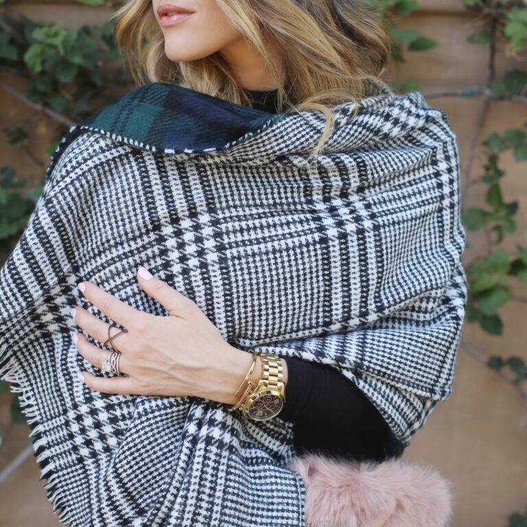 Black Out || Blanket Scarf