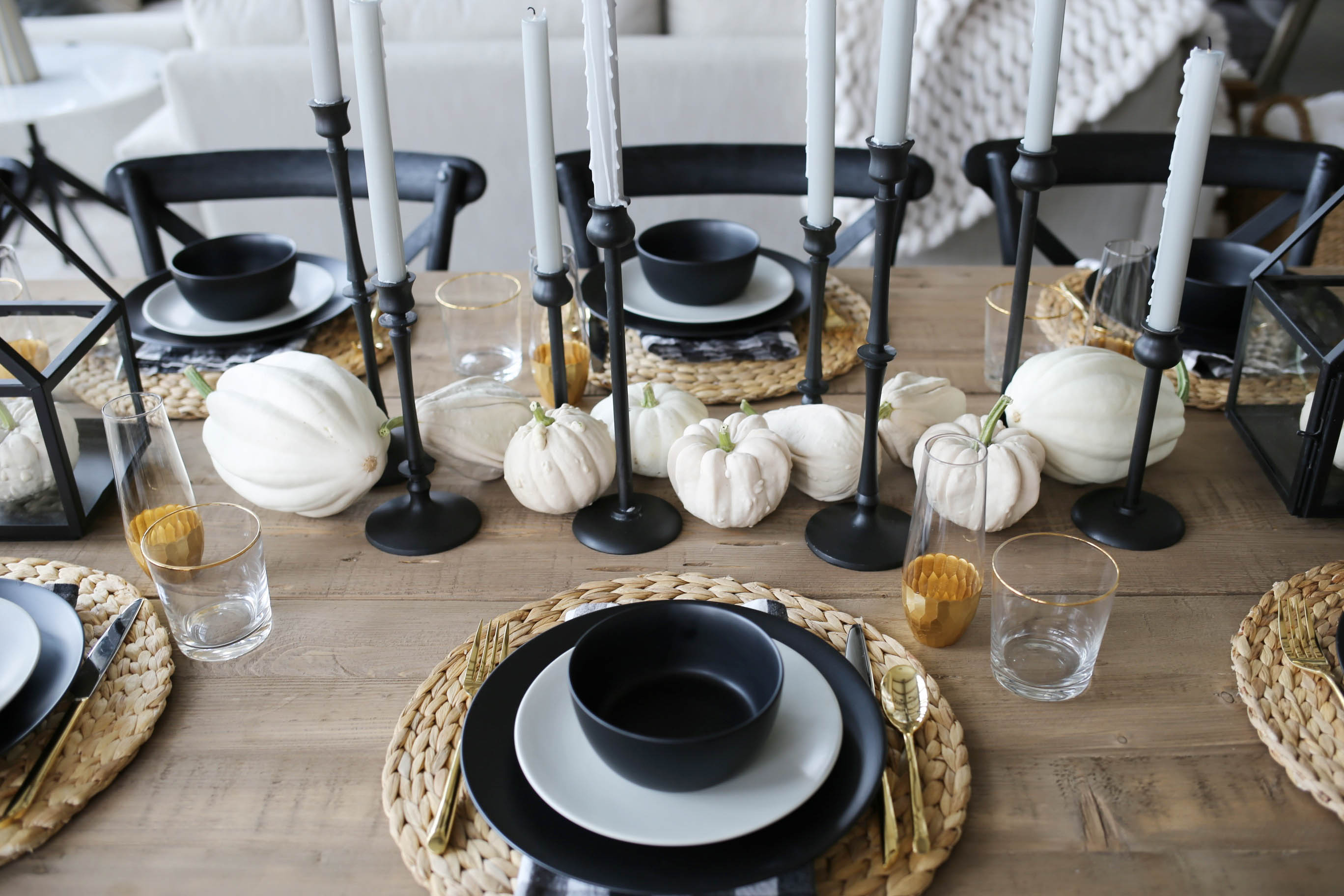 modern farmhouse tablescape