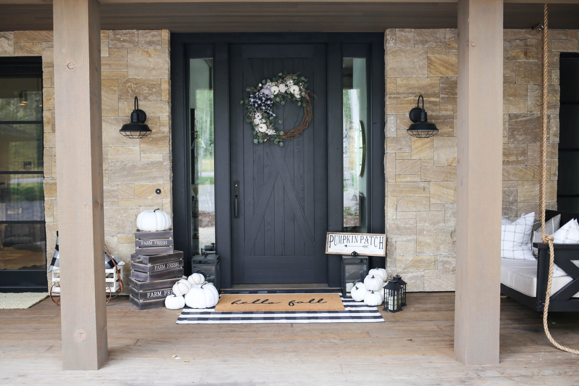 Farmhouse spring front porch decor - Hello Travel Blog