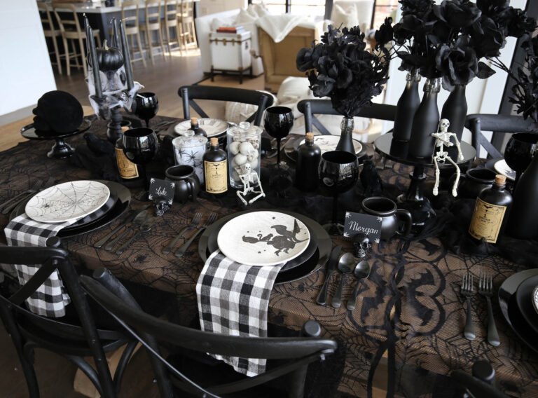halloween table