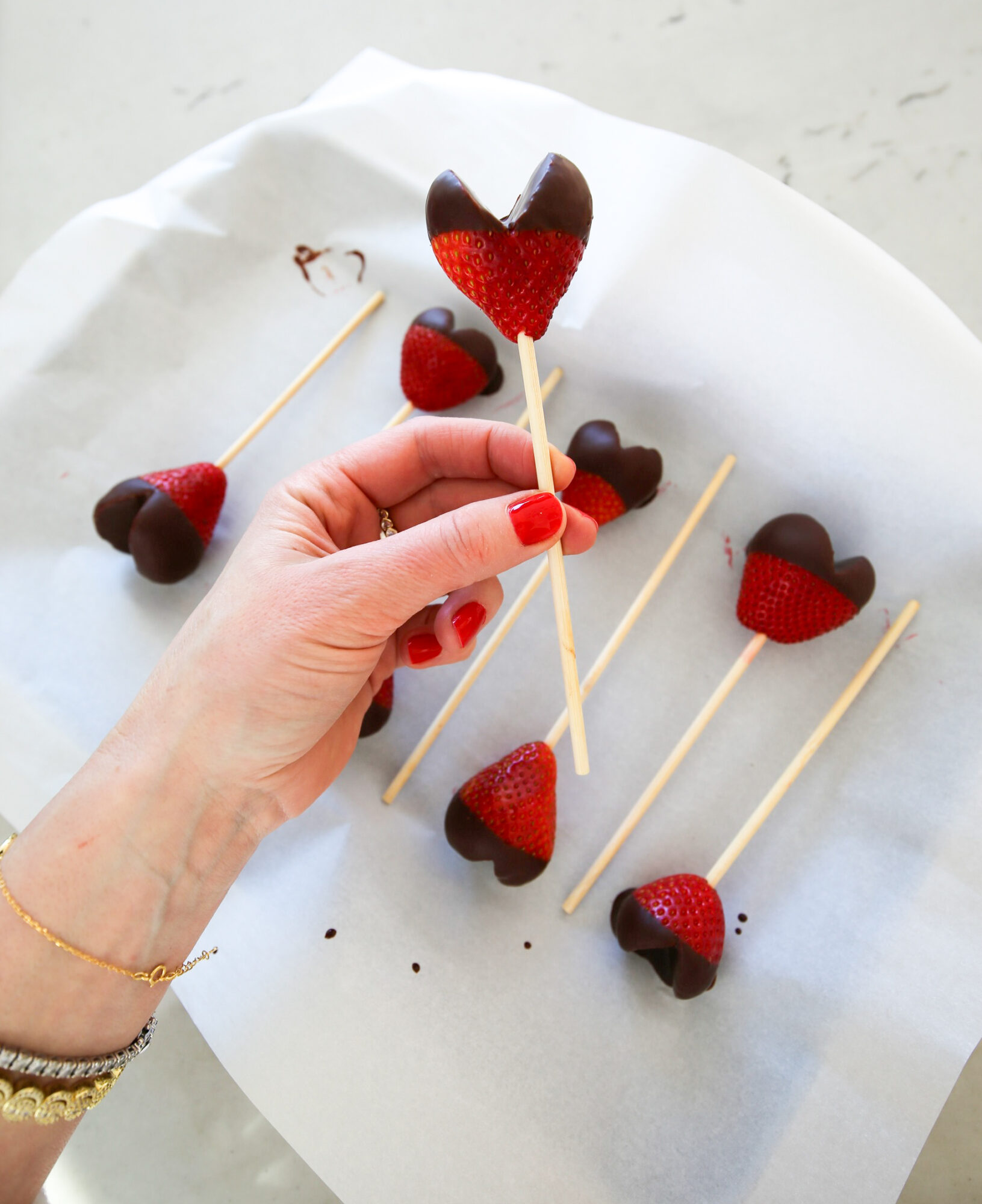 chocolate strawberry heart pops