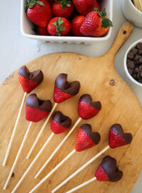 chocolate strawberry heart pops