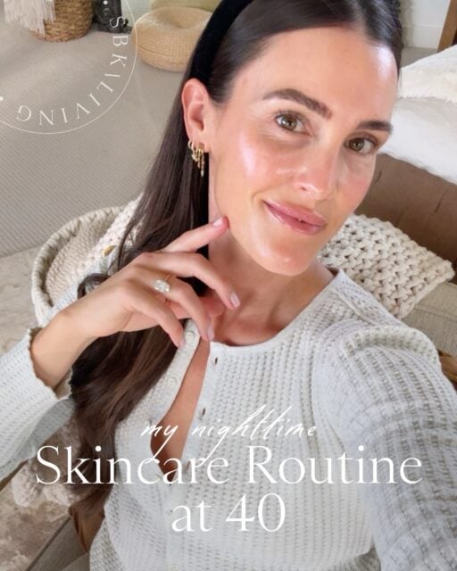 My nightime skincare routine at 40🧖🏻‍♀️ The non-toxic products I use to keep my skin hydrated & healthy✨ I’ve gotten really intentional about protecting my skin barrier instead of challenging it. I stay away from harsh actives, strong acids, and chemicals that can strip or compromise my barrier. I’ve never used a retinoid, and I’m not looking to start. My goal is simple: keep my skin barrier strong and well hydrated so it stays calm, resilient, and healthy—especially living in a dry mountain climate.

Here’s my current routine👇🏻
1. Gentle cleanser
2. Micellar water
3. Serums: redness, hydration, firming 
4. Nourishing oil 
5. Lip mask 

Swipe right to see my steps and notes about each product! 

Comment “SKIN” and I’ll send you a detailed blog post and links to everything I use 💦

#cleanbeautyproducts #nontoxicskincare #nontoxicbeautyproducts