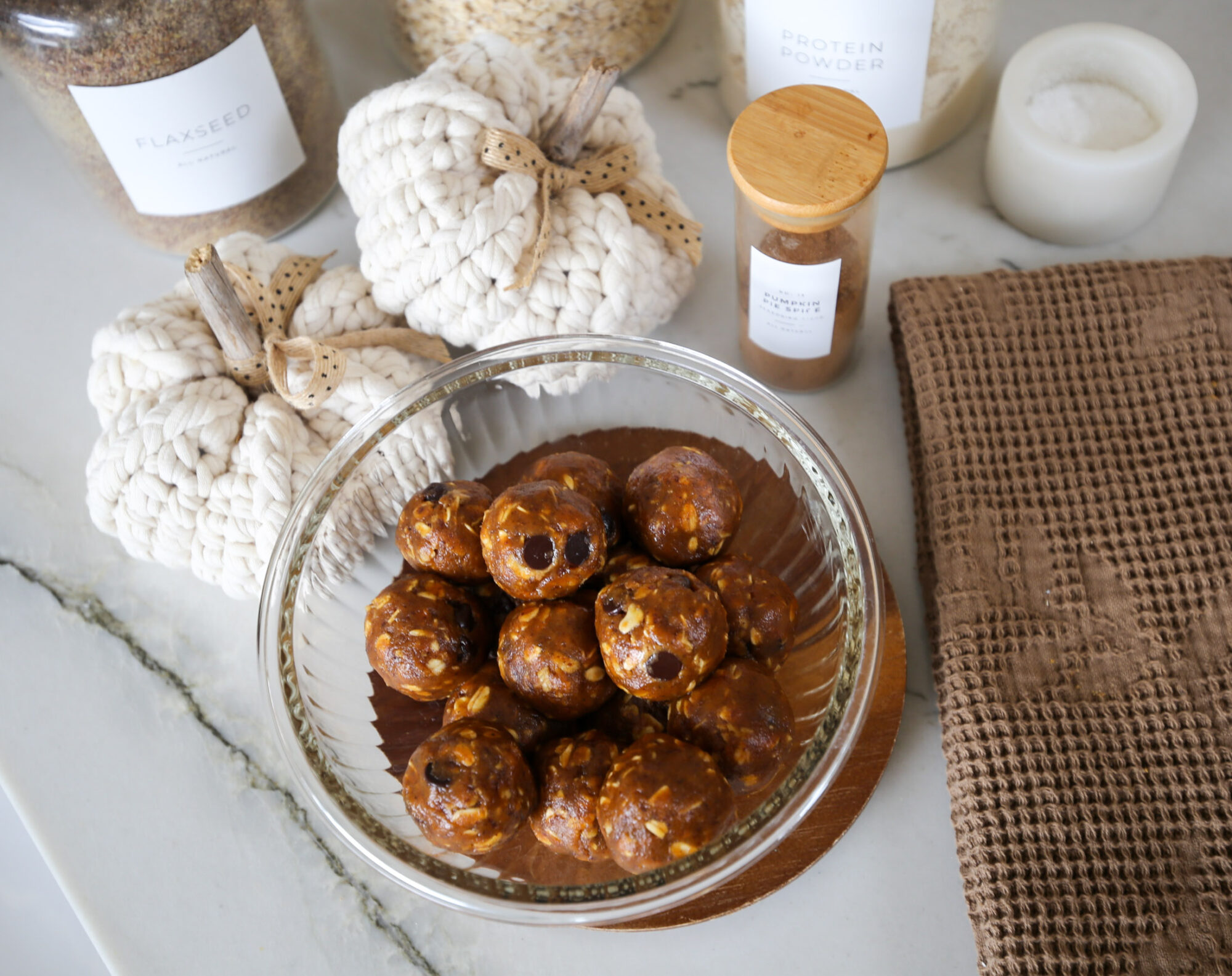 pumpkin pie protein balls
