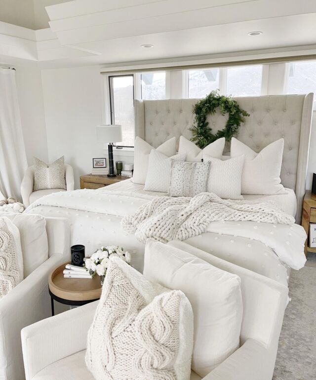 H O M E \ Winter white bedding FTW🤍 Seemed v appropriate with a major snow storm happening outside!❄️ We’ve received 2+ feet already! Check out my story🙋🏻‍♀️

Cozying up in this situation tonight - added a few new DEAL bedding items! Textured & faux fur decorative pillows as well as a knit throw👌🏻 Sharing my favorite neutral winter bedding this coming weekend including these items!

Click the link in my bio for all the shopping deets - hit on the LTK app! 

Nighty night, boos!😴

#bedroom #bedding #bedroomdecor #walmart #walmarthome #liketkit #LTKunder100 #LTKhome #LTKSeasonal
@shop.ltk
https://liketk.it/3ueuO