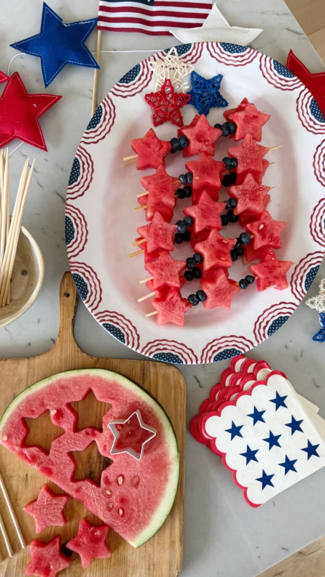 Watermelon Star Skewers are my new go-to summer snack — cute, refreshing, and zero cooking required! 🍉 ⭐️The boys (and their mama!) can’t get enough of these patriotic little stars. Just fresh watermelon, a star cookie cutter, and your favorite skewers or toothpicks. Add blueberries + strawberries for a red-white-and-blue twist, or keep it simple with a sprinkle of Tajín or lime zest for a little kick. Perfect for pool days, mountain picnics, or 4th of July gatherings🇺🇸 Kid-approved and naturally sweet with no added junk.

Comment “STAR” and I’ll send you the link to the cookie cutters⭐️

What’s your favorite no-cook summer treat? Drop it below 👇 I’m always collecting ideas!!

 #FourthOfJulyFood #summersnacks