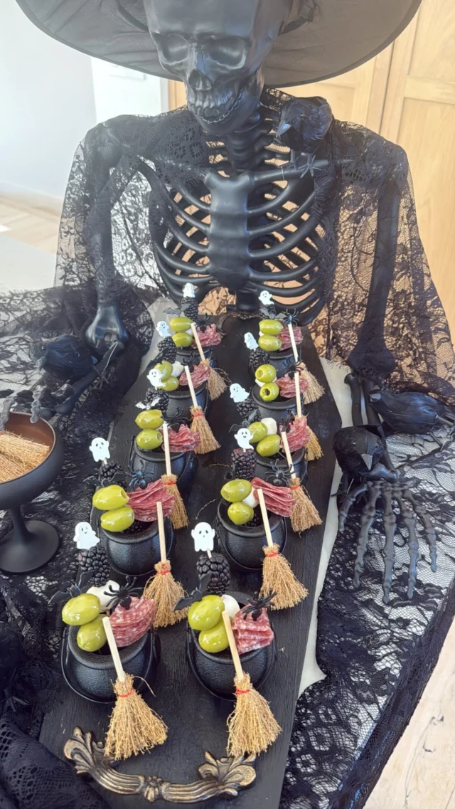 HALLOWEEN girls night is calling… mini cauldron charcuterie cups🧙🏻‍♀️🧀🫒🧹👻 The holidays are here so let’s have a little fun!! Found these mini black cauldrons on Amazon and knew I had to create something spooktacular with them✨ Love for a festive girls night or kiddos school party🪄Fill with whatever sounds good!

Comment “HALLOWEEN” and I’ll send you the festive deets🧙🏻‍♀️👻🕷️🧹🕷️ Muhahahaha 

#halloweenfood #halloweenpartyideas #halloweencharcuterie #girlsnightin
